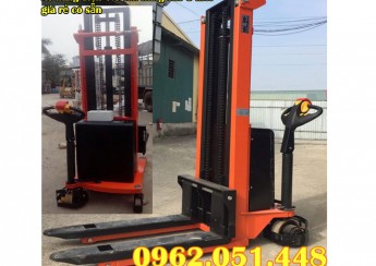 xe-nang-dien-1.5-tan-nang-cao-3-met-gia-re-co-san-tai-ha-noi